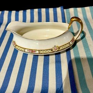 Homer Laughlin EMPRESS 4 20 N no chips in great shape gravy boat see pictures
